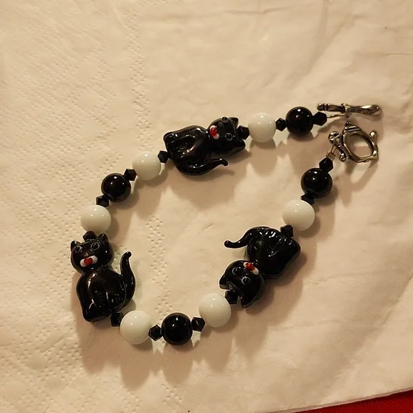 Bracelet needs glasses cat - Picture 1 of 6